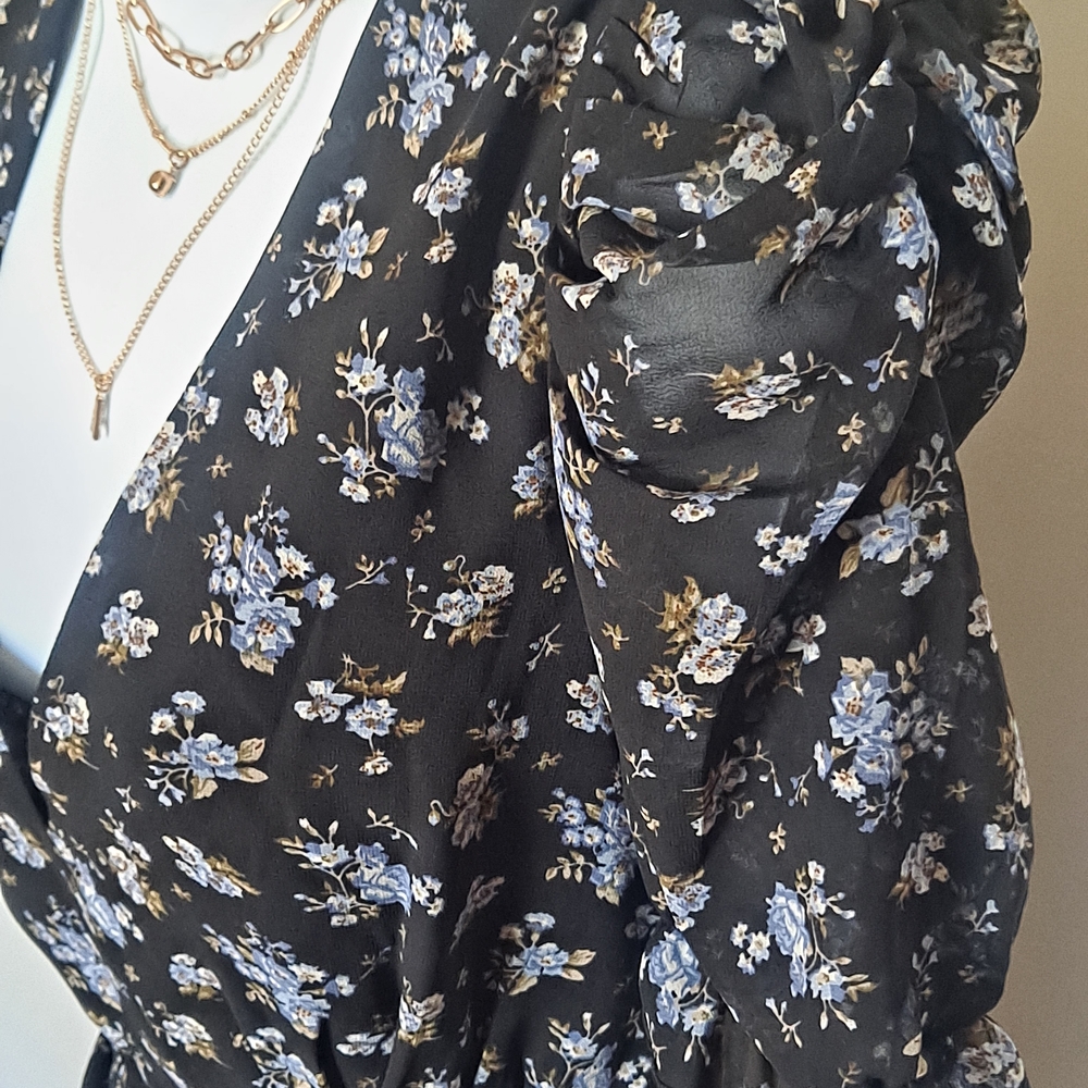 Boohoo Black and White Floral Mini Dress - Picture 4 of 4